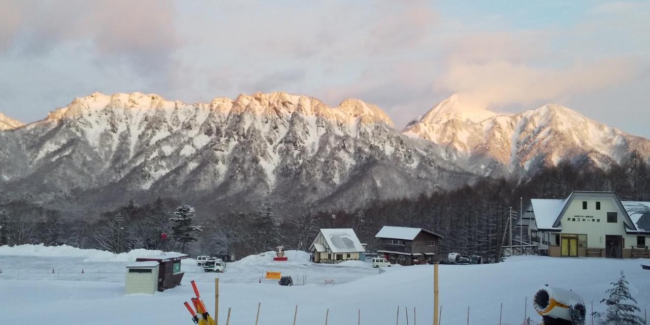 宿屋白金家 Yadoya-Shiroganeya 1日1組限定2名から8名様まで 全館貸切り 伝統的建造物の旅籠宿 Traditional Culture Experience Нагано Екстериор снимка