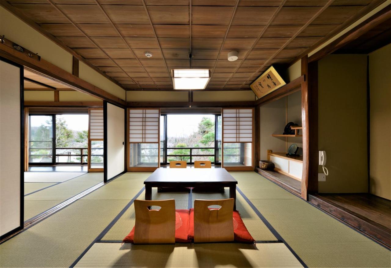 宿屋白金家 Yadoya-Shiroganeya 1日1組限定2名から8名様まで 全館貸切り 伝統的建造物の旅籠宿 Traditional Culture Experience Нагано Екстериор снимка