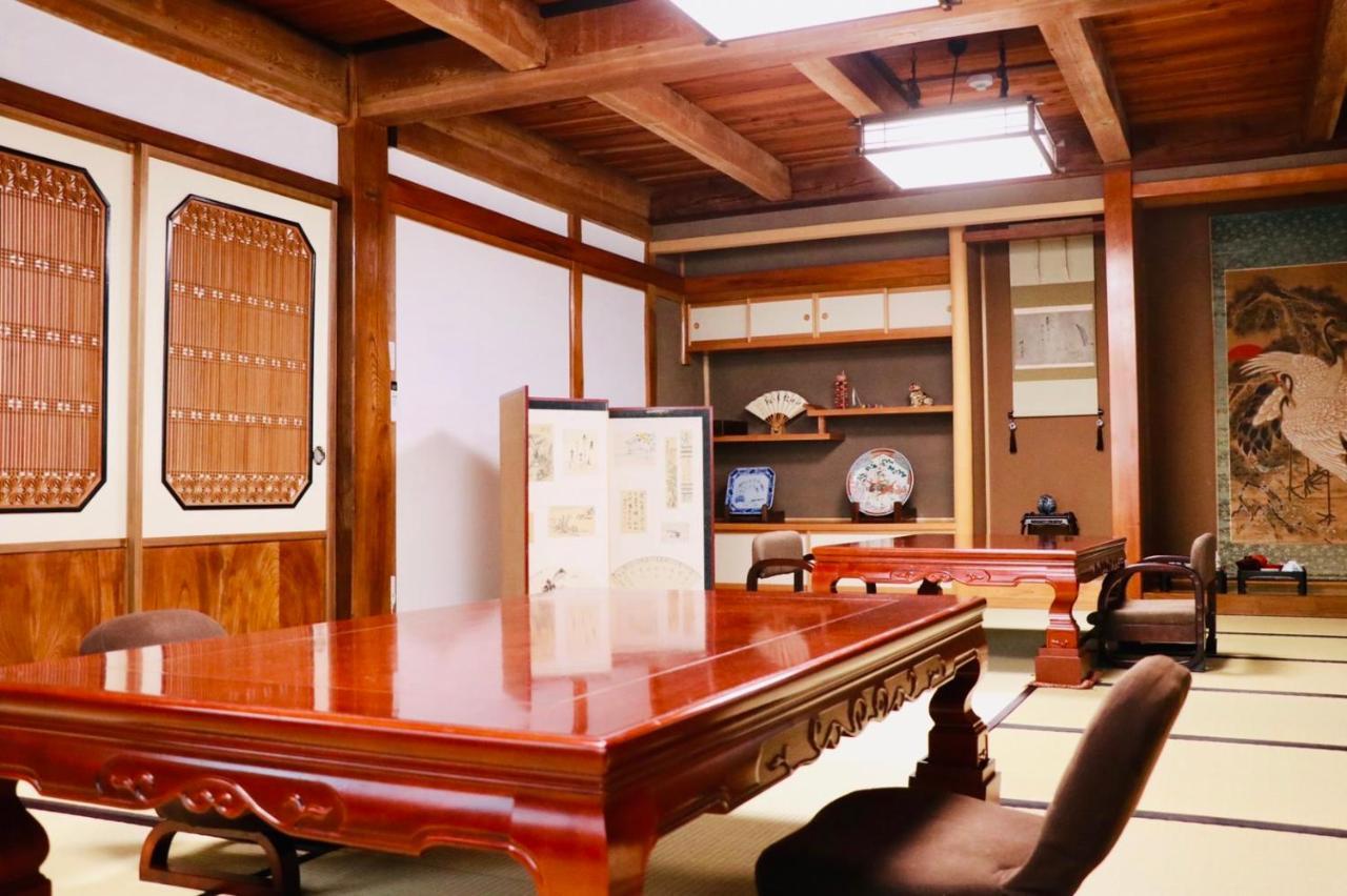 宿屋白金家 Yadoya-Shiroganeya 1日1組限定2名から8名様まで 全館貸切り 伝統的建造物の旅籠宿 Traditional Culture Experience Нагано Екстериор снимка
