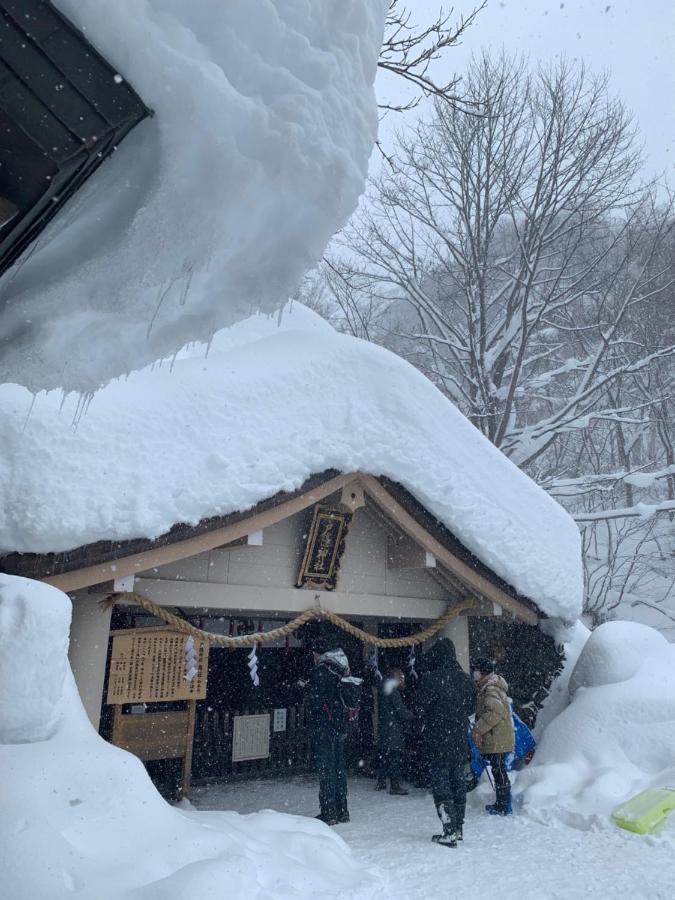 宿屋白金家 Yadoya-Shiroganeya 1日1組限定2名から8名様まで 全館貸切り 伝統的建造物の旅籠宿 Traditional Culture Experience Нагано Екстериор снимка